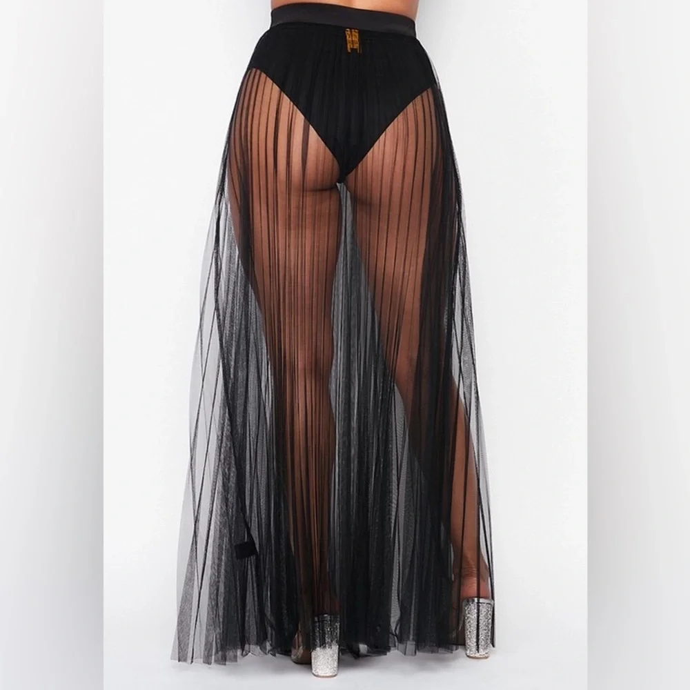 Nu Shuz Key West Black Pleated Sheer Maxi Skirt - Picture 7 of 9